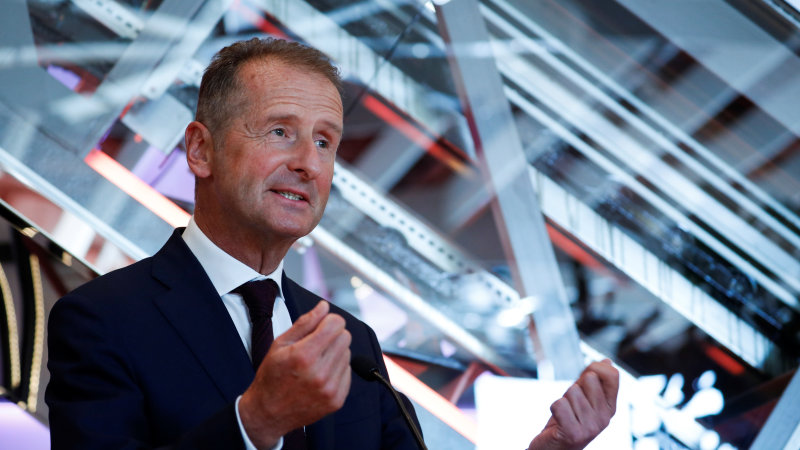  VW faces leadership crisis as CEO demands a vote of confidence
